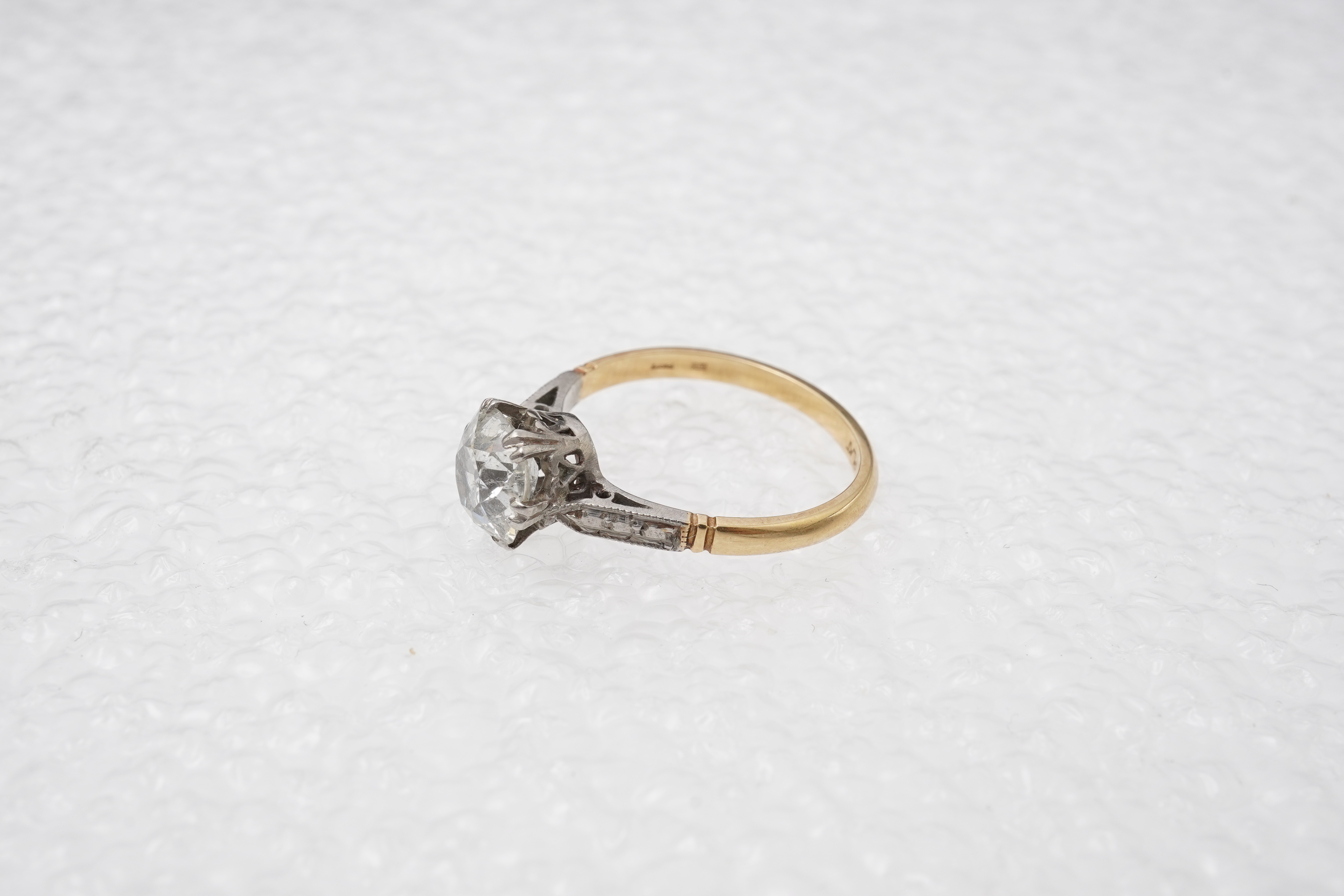 A solitaire diamond ring, early 20th century